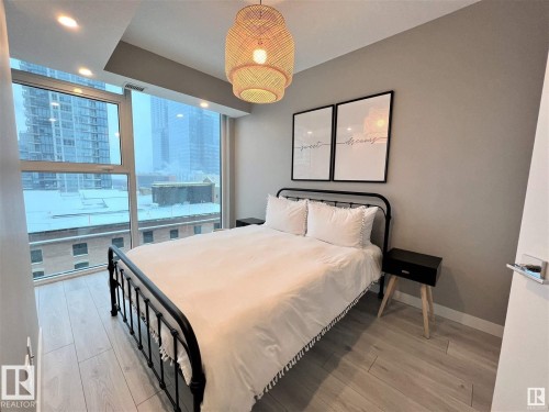 #702 10180 103 St Nw, Edmonton, AB - Indoor Photo Showing Bedroom