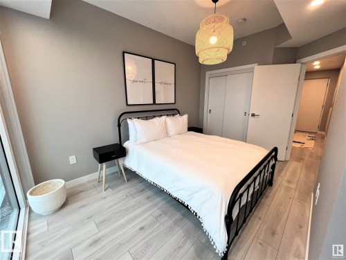 #702 10180 103 St Nw, Edmonton, AB - Indoor Photo Showing Bedroom