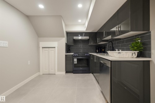 4203 83 Street Nw, Edmonton, AB - Indoor Photo Showing Kitchen