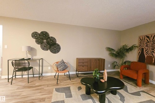4203 83 Street Nw, Edmonton, AB - Indoor