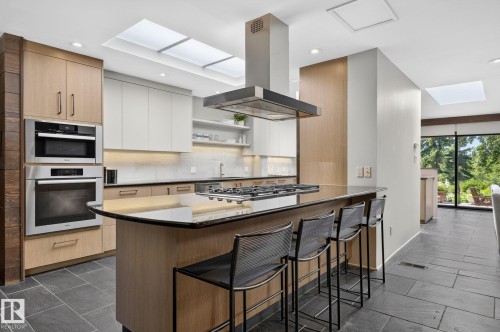59 Westbrook Drive Nw, Edmonton, AB - Indoor Photo Showing Kitchen