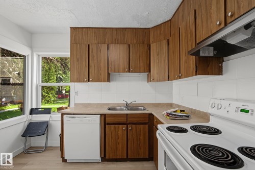 Kitchen - 11147 78 Avenue Nw, Edmonton, AB 