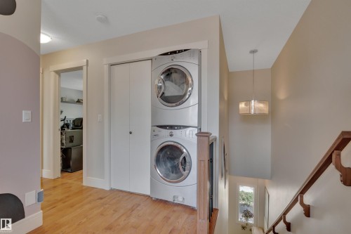 12205 112 Avenue, Edmonton, AB - Indoor Photo Showing Laundry Room