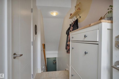 12205 112 Avenue, Edmonton, AB - Indoor