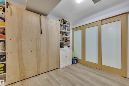 12205 112 Avenue, Edmonton, AB - Indoor Photo Showing Other Room