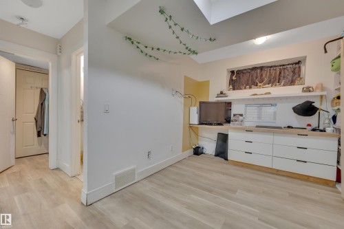 12205 112 Avenue, Edmonton, AB - Indoor