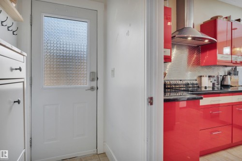 12205 112 Avenue, Edmonton, AB - Indoor Photo Showing Other Room
