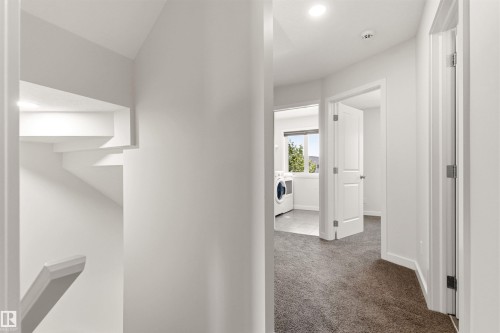 5833 Mullen Place Nw, Edmonton, AB 