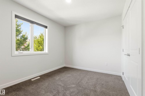 5833 Mullen Place Nw, Edmonton, AB 