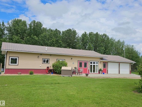 56320 Range Road 102A   Rural St. Paul County, AB T0A 2G0