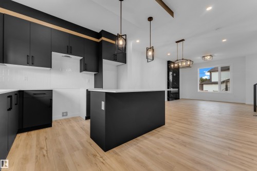 175 Graybriar Drive, Stony Plain, AB - Indoor Photo Showing Kitchen