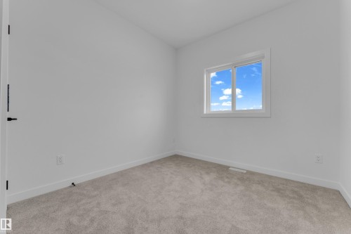 175 Graybriar Drive, Stony Plain, AB - Indoor Photo Showing Other Room
