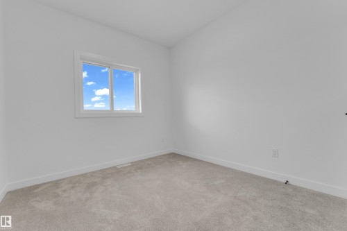 175 Graybriar Drive, Stony Plain, AB - Indoor Photo Showing Other Room