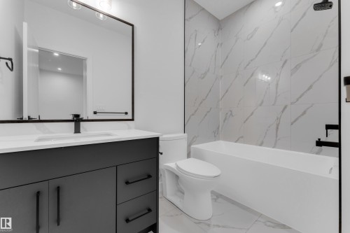 175 Graybriar Drive, Stony Plain, AB - Indoor Photo Showing Bathroom