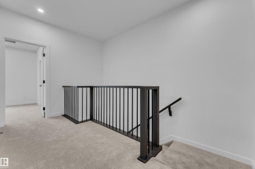 175 Graybriar Drive, Stony Plain, AB - Indoor Photo Showing Other Room