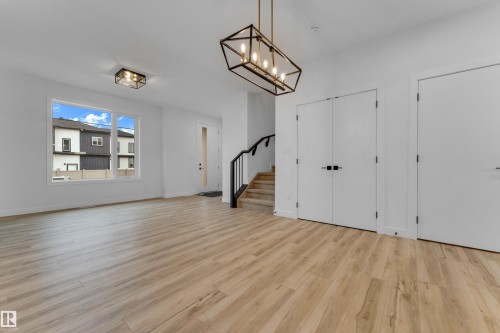 175 Graybriar Drive, Stony Plain, AB - Indoor Photo Showing Other Room