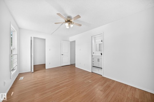 #40 3111 142 Av Nw, Edmonton, AB - Indoor Photo Showing Other Room