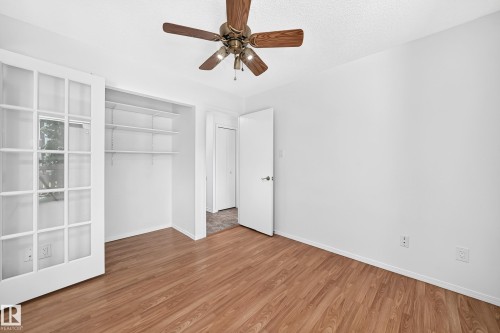 #40 3111 142 Av Nw, Edmonton, AB - Indoor Photo Showing Other Room
