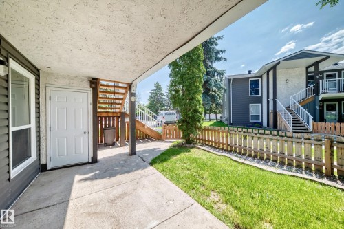 #40 3111 142 Av Nw, Edmonton, AB - Outdoor
