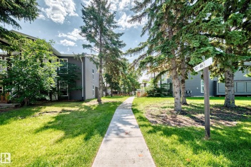 #40 3111 142 Av Nw, Edmonton, AB - Outdoor