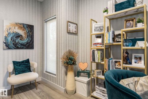6805 Knox Loop Sw, Edmonton, AB - Indoor Photo Showing Other Room