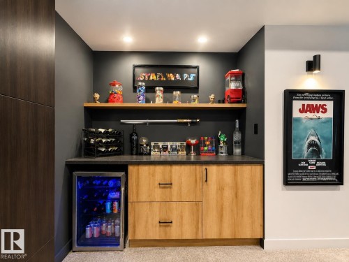 6805 Knox Loop Sw, Edmonton, AB - Indoor Photo Showing Other Room