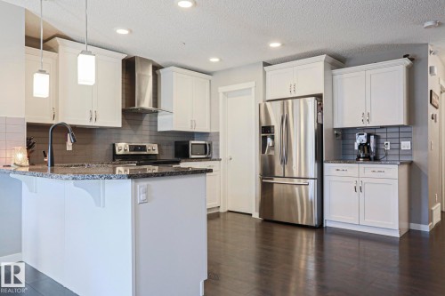 2033 Westerra Loop, Stony Plain, AB - Indoor Photo Showing Kitchen With Upgraded Kitchen