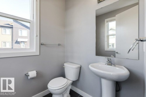 #62 16903 68 St Nw, Edmonton, AB - Indoor Photo Showing Bathroom