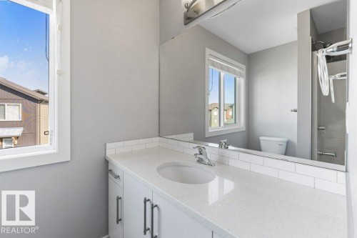 #62 16903 68 St Nw, Edmonton, AB - Indoor Photo Showing Bathroom