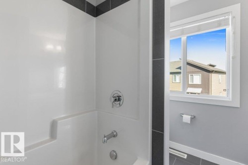 #62 16903 68 St Nw, Edmonton, AB - Indoor Photo Showing Bathroom