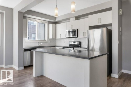 #62 16903 68 St Nw, Edmonton, AB - Indoor Photo Showing Kitchen With Stainless Steel Kitchen With Upgraded Kitchen