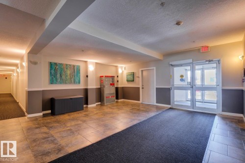 #217 10523 123 St Nw, Edmonton, AB - Indoor