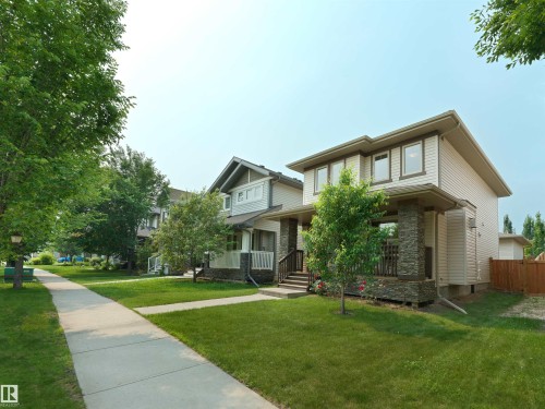 2132 Glenridding Way Sw, Edmonton, AB - Outdoor