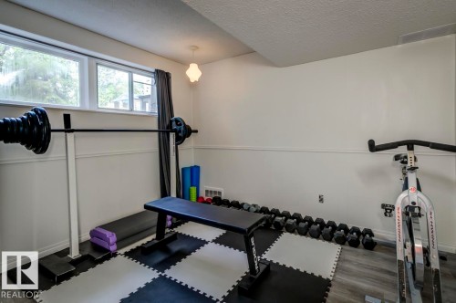 4024 121 St, Edmonton, AB - Indoor