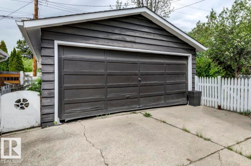 4024 121 St, Edmonton, AB - Outdoor