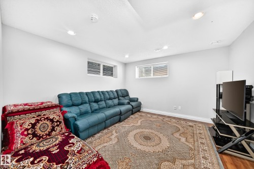 1126 Grantham Drive Nw, Edmonton, AB - Indoor