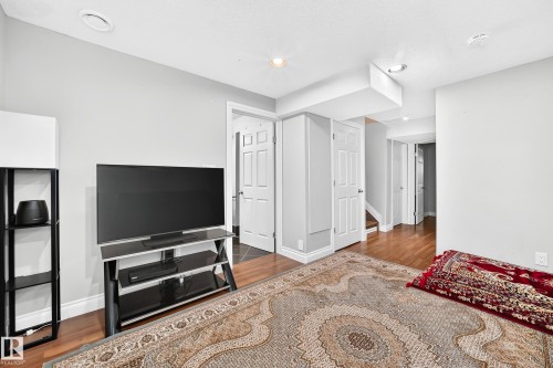 1126 Grantham Drive Nw, Edmonton, AB - Indoor