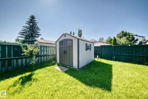 1126 Grantham Drive Nw, Edmonton, AB - Outdoor