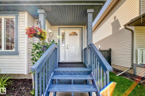 1126 Grantham Drive Nw, Edmonton, AB - Outdoor With Exterior
