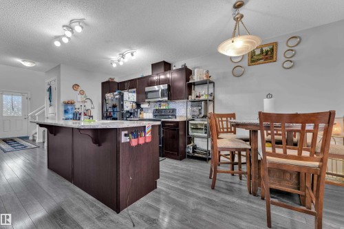 3127 16 Avenue Nw, Edmonton, AB - Indoor Photo Showing Other Room