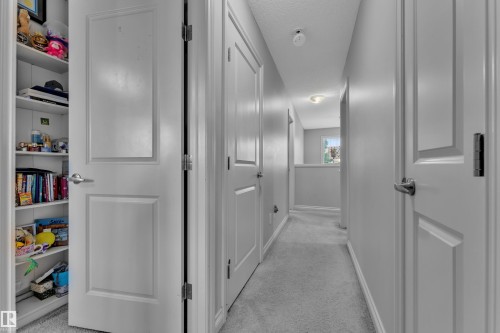 3127 16 Avenue Nw, Edmonton, AB - Indoor Photo Showing Other Room