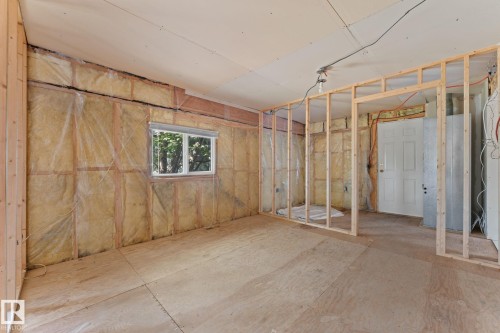 Interior space featuring exposed wood framing, insulated walls, and plywood subflooring - 219 Lee Ridge Road, Edmonton, AB - Indoor