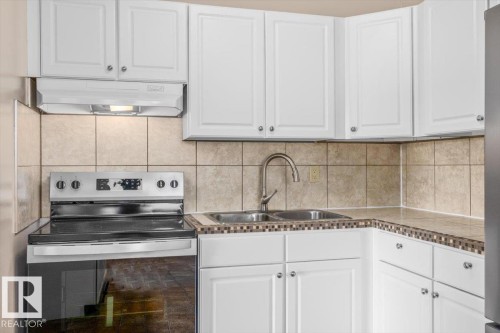 5212 50 Avenue, Bruderheim, AB - Indoor Photo Showing Kitchen With Double Sink