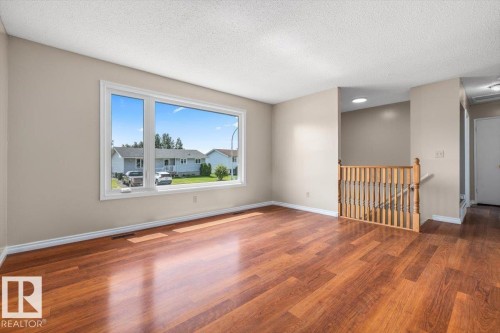 5212 50 Avenue, Bruderheim, AB - Indoor Photo Showing Other Room