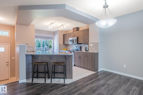 #17 7503 Getty Ga Nw, Edmonton, AB - Indoor Photo Showing Kitchen