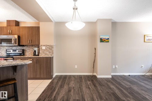 #17 7503 Getty Ga Nw, Edmonton, AB - Indoor Photo Showing Kitchen