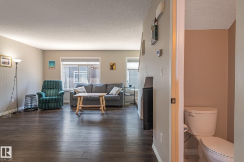 #17 7503 Getty Ga Nw, Edmonton, AB - Indoor Photo Showing Living Room