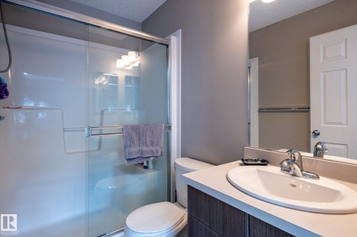 #17 7503 Getty Ga Nw, Edmonton, AB - Indoor Photo Showing Bathroom