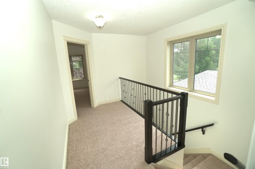 10224 90 Street Nw, Edmonton, AB - Indoor Photo Showing Other Room
