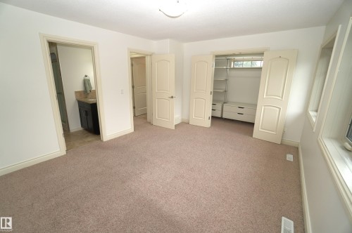 10224 90 Street Nw, Edmonton, AB - Indoor